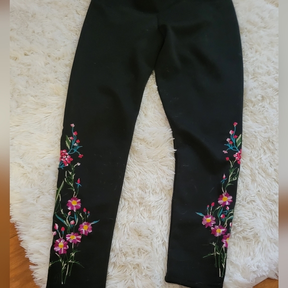 A La Tzarina Pants - Ladies black stretch pants